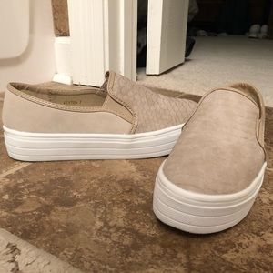 Peyton Taupe Textured Slip-On